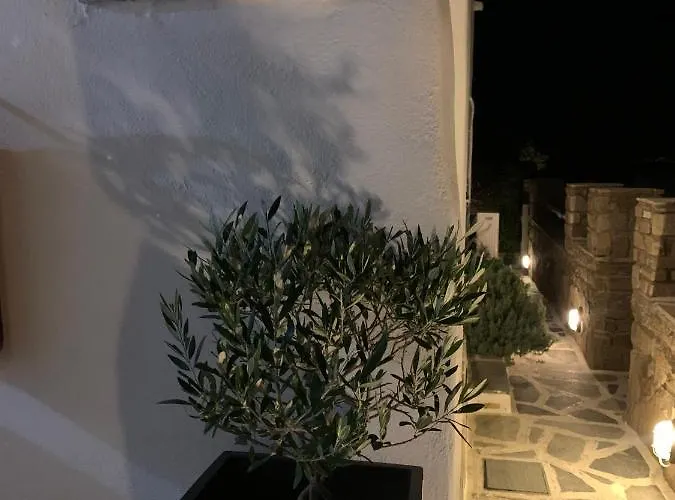 Sea & Sun Paros Hotel