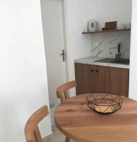 Sea & Sun Paros 纳乌萨