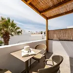 Sea & Sun Paros Hotel *