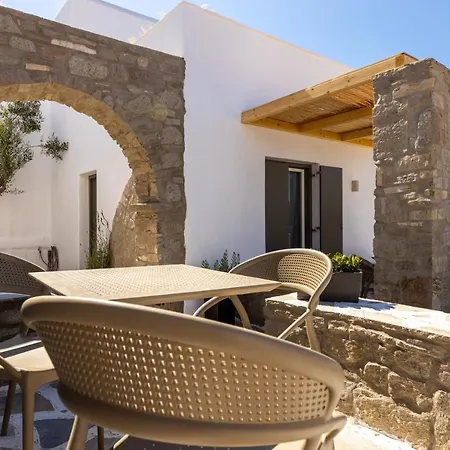 Sea & Sun Paros נאוסה