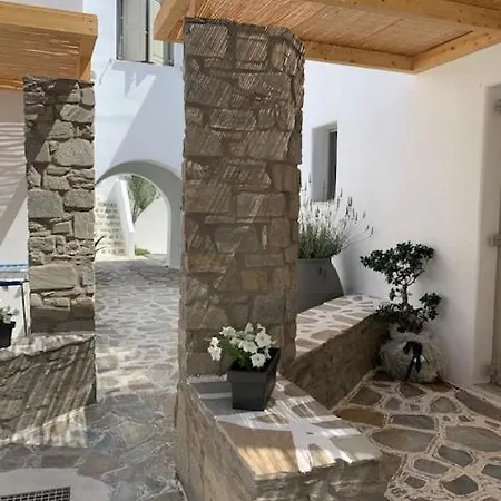 Sea & Sun Paros נאוסה