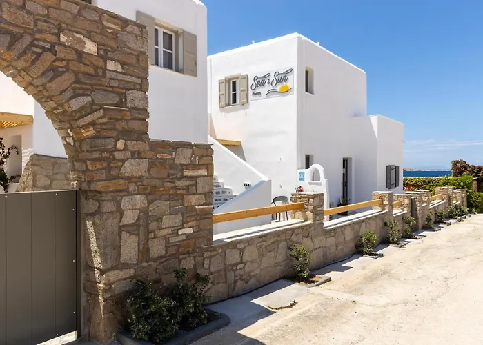 Sea & Sun Paros Hotel *