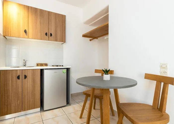 Sea & Sun Paros Hotel *