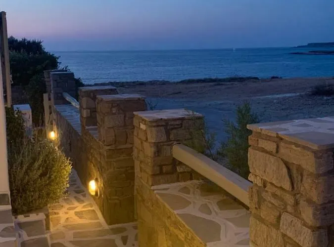 Sea & Sun Paros 나오우사